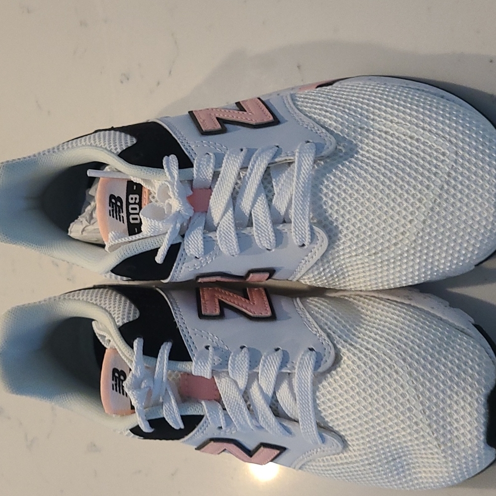 Womens NB White Sneakers